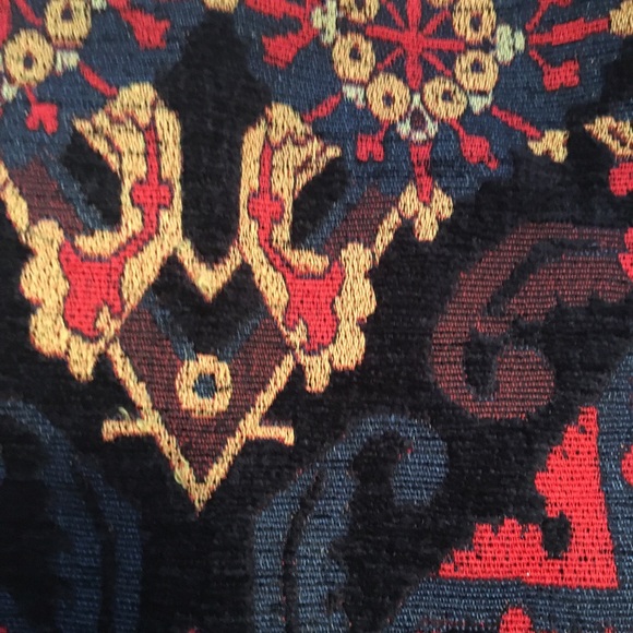 Beautiful colorful skirt - Picture 2 of 2